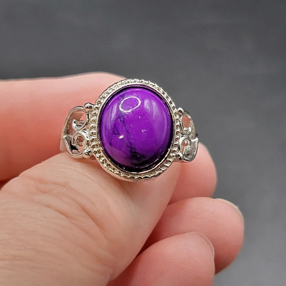 Boho-Chic Unisex Purple Ring - Retro Design Size 7